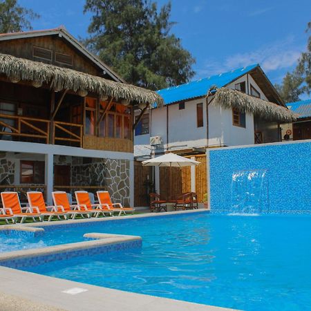 מונטניטה Hanga Roa Hotel מראה חיצוני תמונה