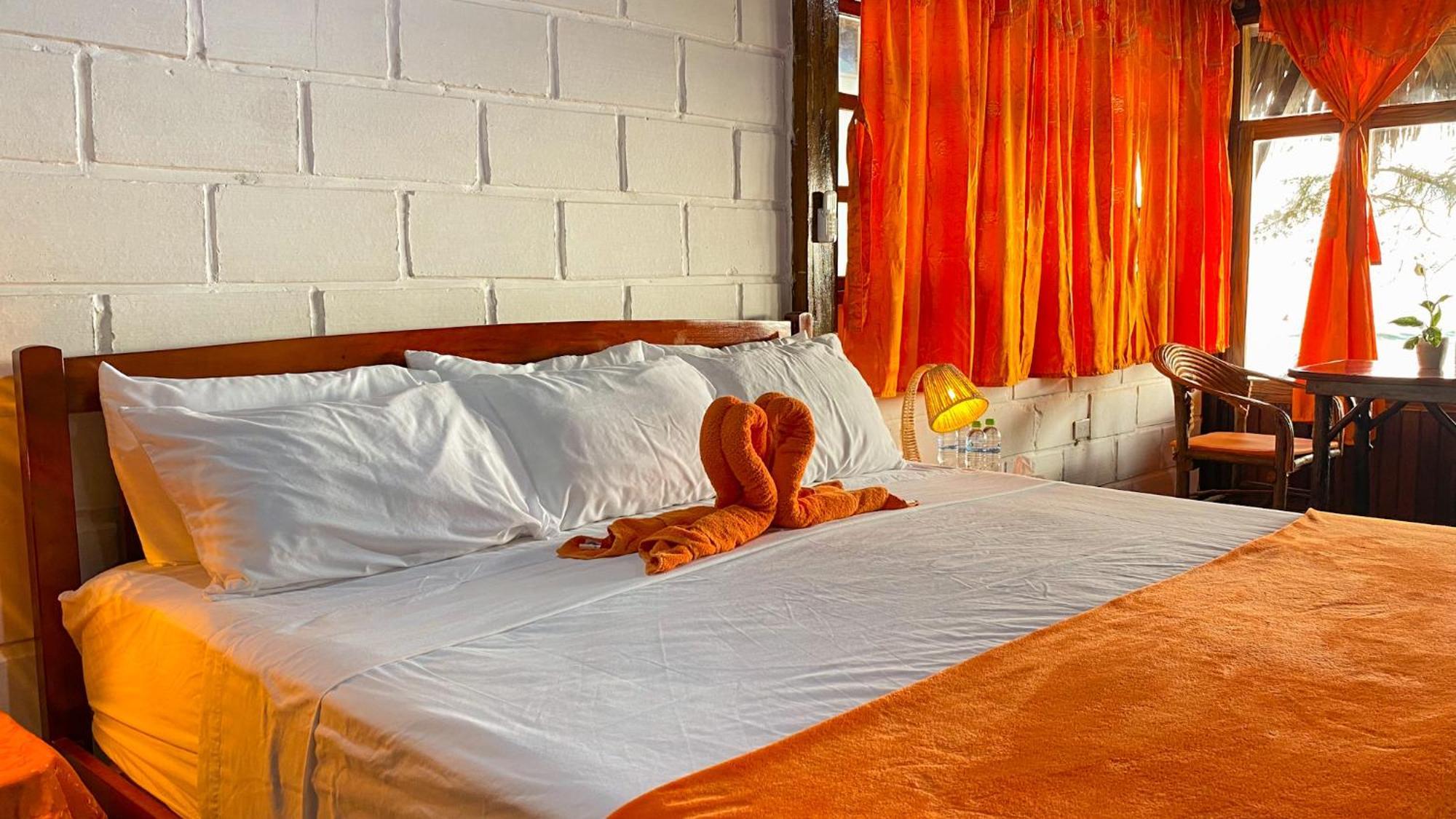 מונטניטה Hanga Roa Hotel חדר תמונה